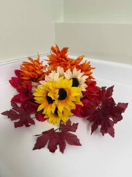 Photo of free Artificial Floral Arrangement (Valencia Avenue, Sunnyvale) #1