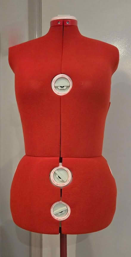 Photo of free Dressmakers Mannequin (Pyrmont) #4