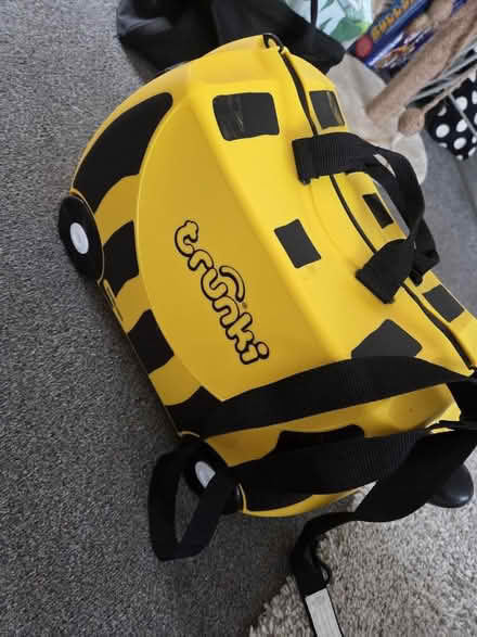Photo of free Bumblebee trunki (WN5) #1