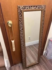 Photo of matching table (L5L 5P5) #1