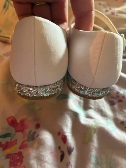 Photo of free Girls shoes (Wisewood S6) #3