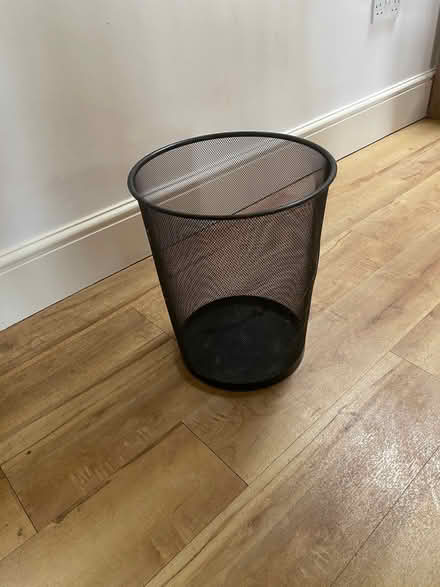 Photo of free Waste paper basket (Lullington) #1