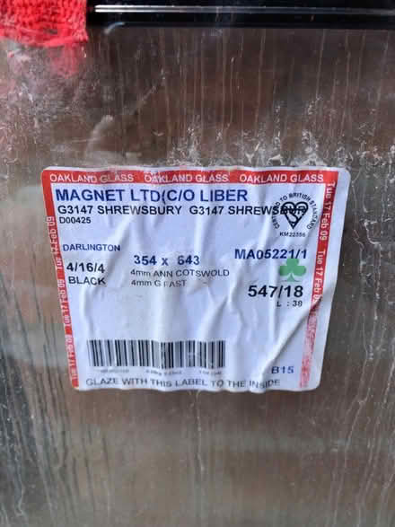 Photo of free Oakland glass (SY3) #1