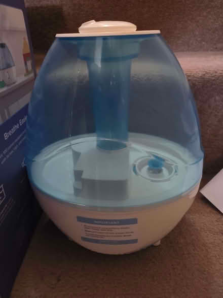 Photo of free Levoit’s Classic 100 Ultrasonic Cool Mist Humidifier (East Dulwich SE22) #3