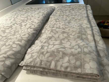 Photo of free Kind size duvet cover & pillowcase (Worsley M28) #4
