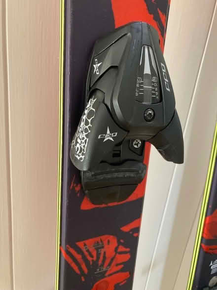 Photo of free Skis & bindings - Atomic Theory 177cm (Chichester PO19) #3