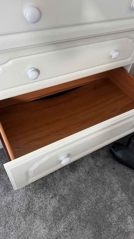 Photo of free Chest of drawers on smooth runners (Warsash SO31) #4