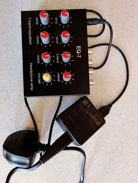 Photo of free 7 band graphic equaliser and headphone amp (Long Ashton BS41) #1