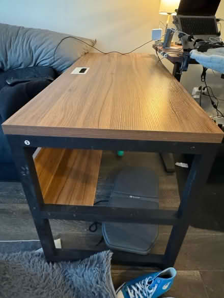 Photo of free chair and desk (South loop) #2