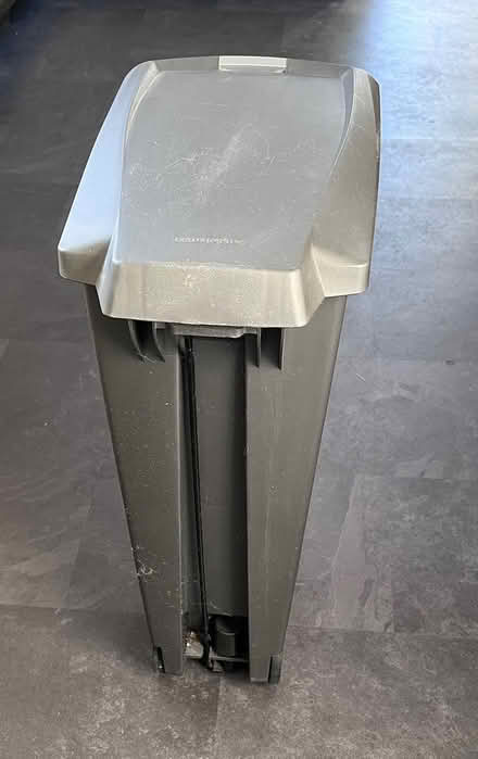 Photo of free Pedal Bin (Cambridge CB1 (Romsey)) #2