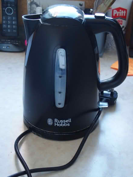 Photo of free Electric Jug Kettle (Roe Green AL10) #2