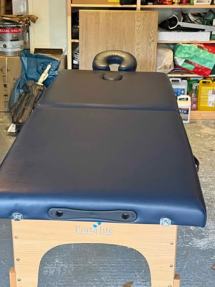 Photo of free ‘Porta-lite’ portable massage table with carrier. (Wimbledon Village SW19) #3