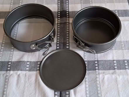 Photo of free 2 x very small cake/pie tins (Didcot OX11) #1