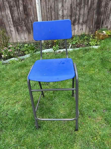 Photo of free Metal/plastic tall chair (GL20 8DQ Tewkesbury) #1