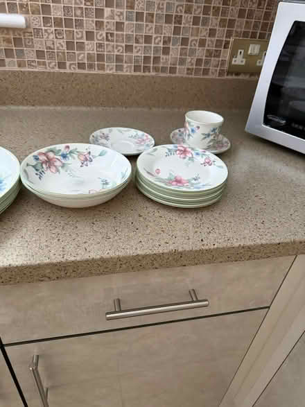 Photo of free Dinner set (BN16 /DQ) #3