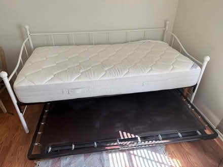 Photo of free Day/Trundle Bed (Orange, CA) #1