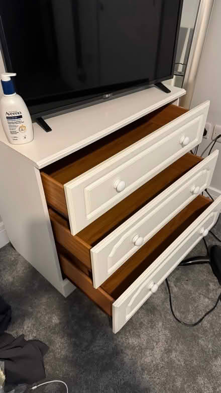 Photo of free Chest of drawers on smooth runners (Warsash SO31) #1