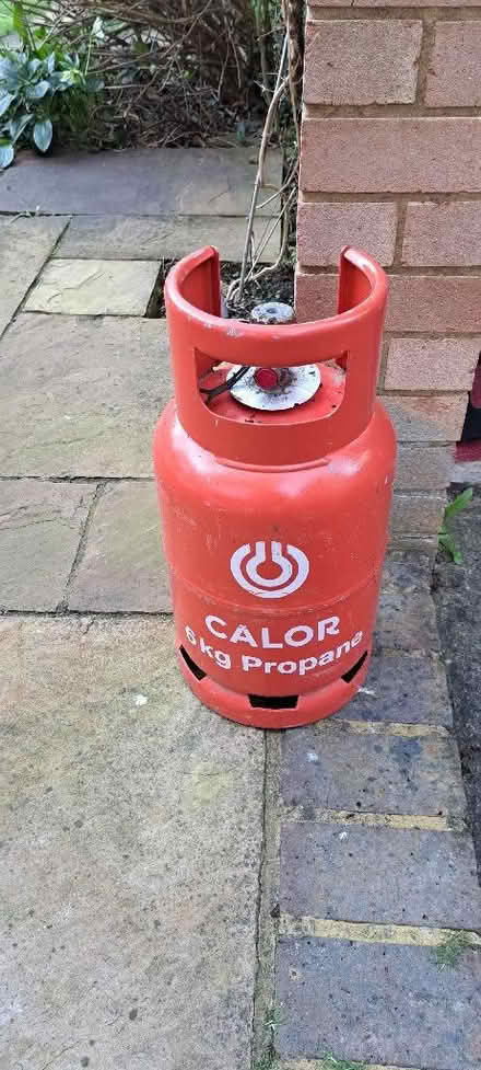 Photo of free 6kg Propane bottle (Ickleford SG5) #1