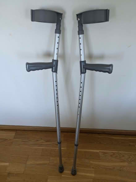 Photo of free Leg cast Cover, Bath Stool, Knee Brace, Crutches (Lion Gate TW9) #4
