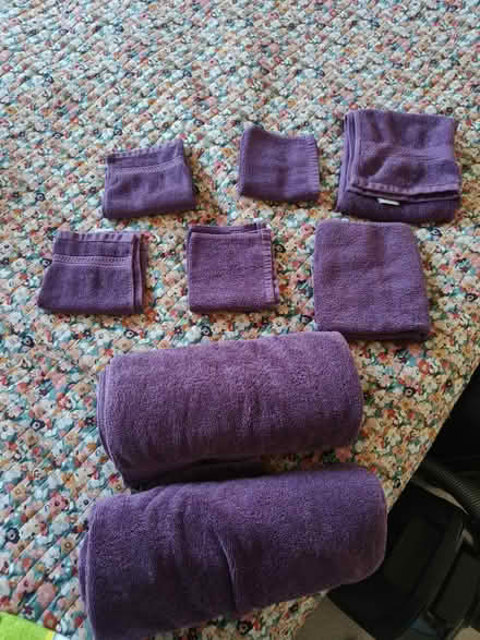 Photo of free Towels and washcloths (Ha53rn) #1