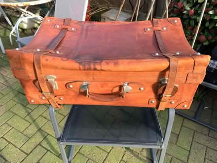 Photo of free Antique Leather Suitcase (Medium) (Wednesbury (WS10)) #1
