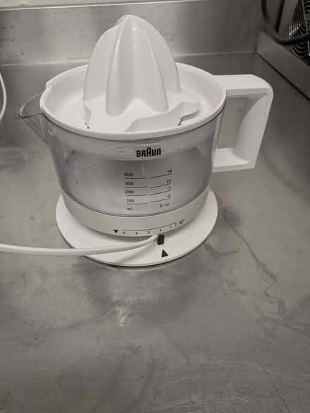 Photo of free citrus Juicer (Levenshulme M19) #1