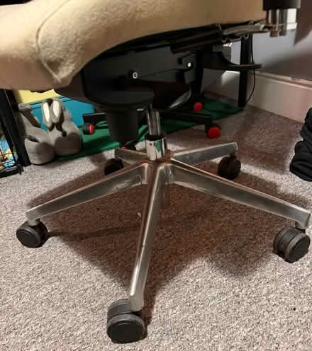 Photo of free Office/Desk Chair (Ripley DE5) #4