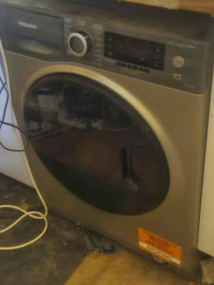Photo of free Hotpoint Washer/Dryer (Walthamstow North E17) #1