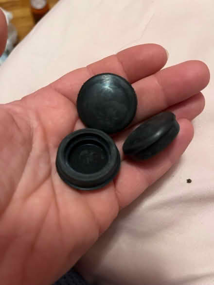 Photo of free These things (Winter Hill) #1