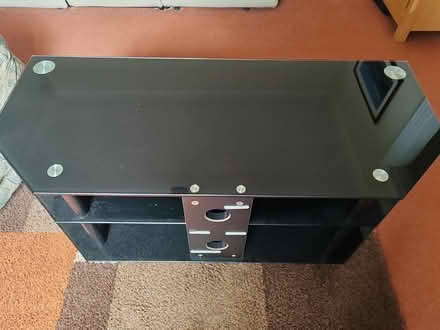 Photo of free Glass TV stand (Moretonhampstead) #4