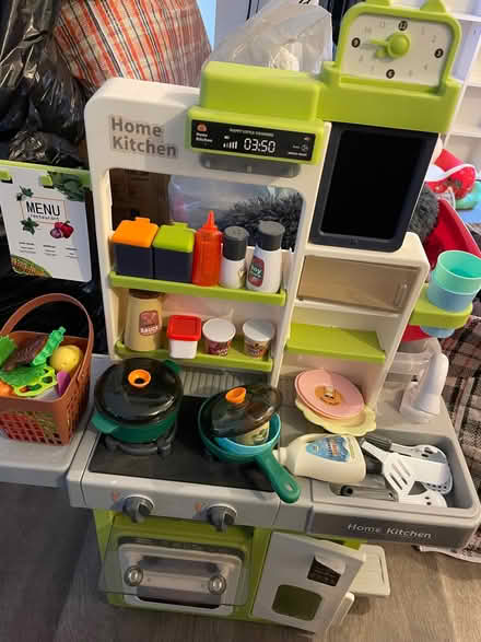 Photo of free Play kitchen (Wandsworth SW18) #1