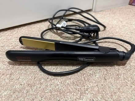 Photo of free Hair straighteners (Farnborough) #1
