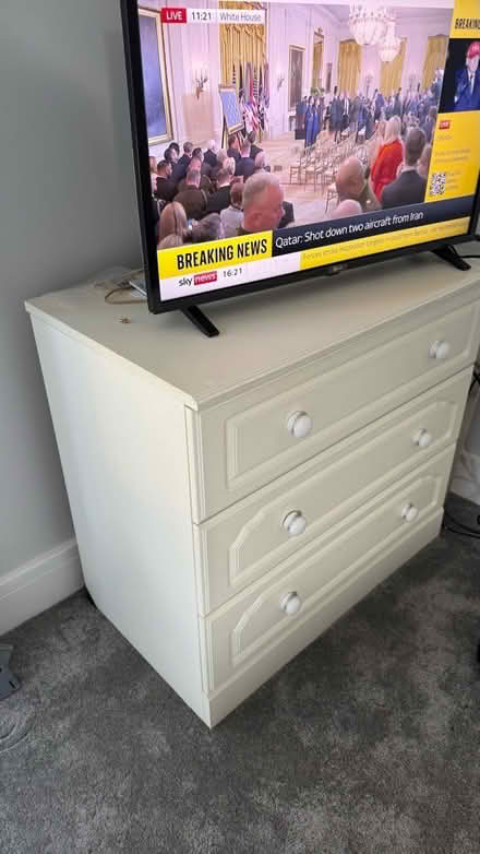 Photo of free Chest of drawers on smooth runners (Warsash SO31) #2