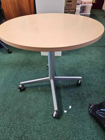 Photo of free Round wooden table (St Albans AL4) #2