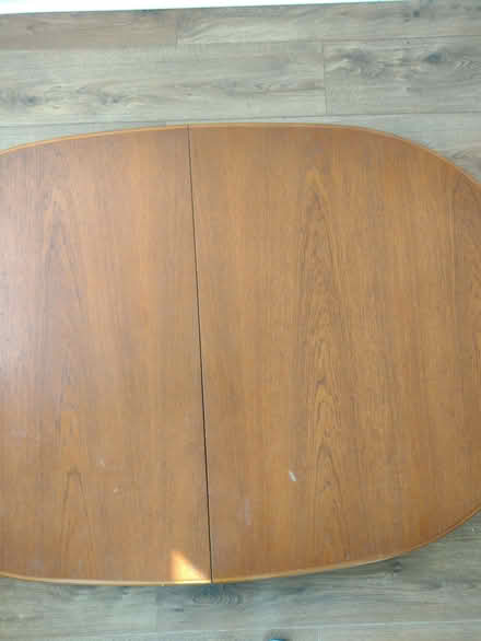 Photo of free Extendable dining table (Alresford CO7) #3