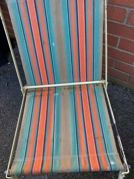 Photo of free Vintage deck chairs (Oakwood derby) #3