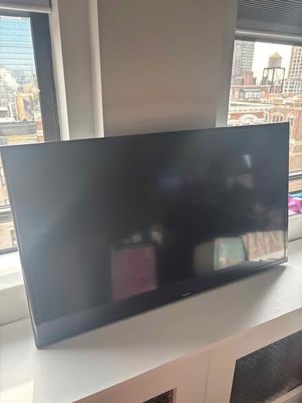 Photo of free Samsung 40” TV (W. 72nd St., NY,NY 10023) #3