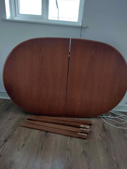 Photo of free Extendable dining table (Alresford CO7) #4