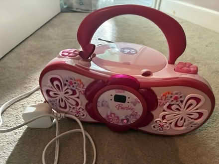 Photo of free Child’s radio/CD player (Wisewood S6) #1