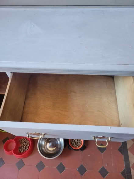 Photo of free Cabinet kitchen (LL20) #3
