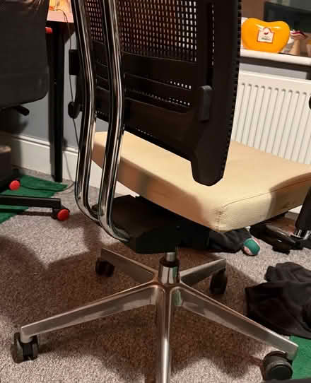 Photo of free Office/Desk Chair (Ripley DE5) #3