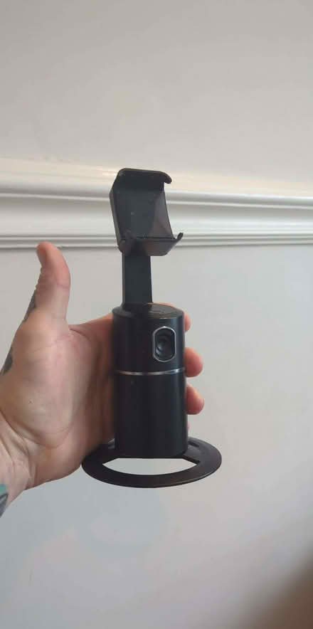Photo of free Mobile phone rotating phone holder (Levenshulme M19) #1