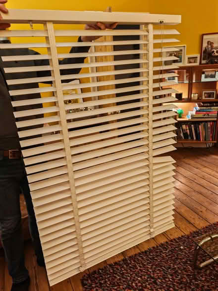 Photo of free White venetian blind with one broken slat (Upper Walthamstow E17) #1