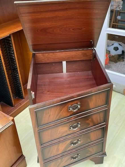 Photo of free Wooden style hi fi unit (Lyncombe) #1