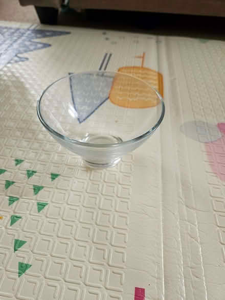 Photo of free Small glass bowl (Wheatley OX33) #2