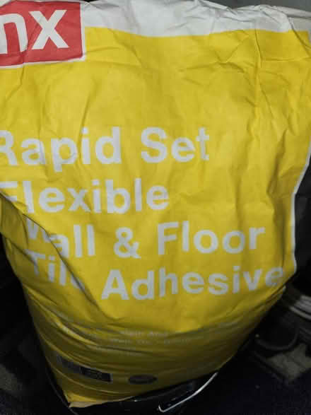 Photo of free 3/4 bag Grey Rapid set tile adhesive (Childwall L16) #1