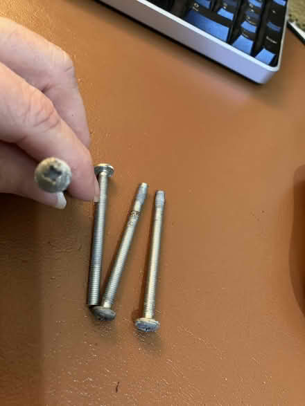 Photo of free 4 x 7cm screws (Goffs Oak EN7) #1