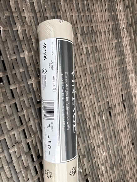 Photo of free 1 roll of purple design wallpaper (Downley HP13) #2