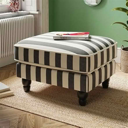 Photo of Comfy footstool (Bucknell SY7) #1