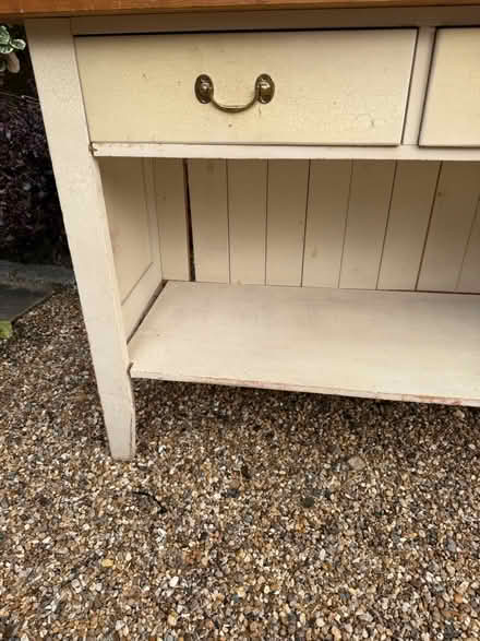 Photo of free Side table (Great bookham) #2
